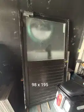 Pintu alumunium