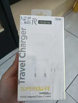 TRAVEL CHARGER REALME TYPE-C 33W.BARU!!!SEGEL!!!