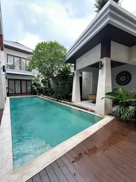Kebagusan Luxurious Modern Tropical House Furnished Dalam Komplek