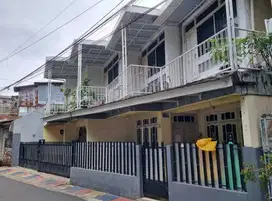 Rumah Kostan 3 lantai di Daerah Cikini, Menteng Jakarta pusat