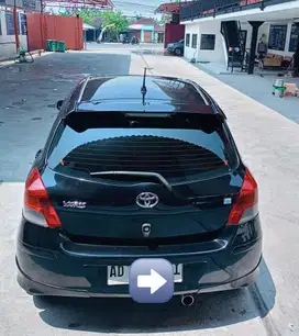 Yaris E AT 2010
