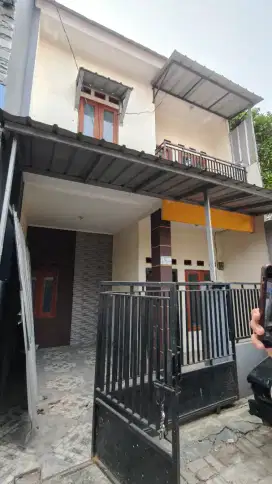 dijual rumah siap huni di belakang pasar kranggan