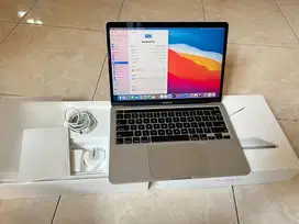 Macbook Pro 2020 Touchbar RAM 8/256GB Grey Fulset Minus Fisik Dent