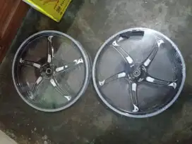 Jual pelek masih baru banget