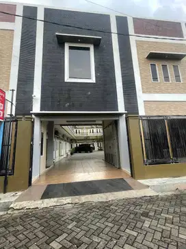 KOST EXECUTIVE TUPAREV