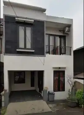 RUMAH MEWAH DI CLUSTER JATIWARINGIN