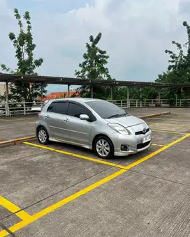 TOYOTA YARIS S LIMITED 1.5 MATIC 2012