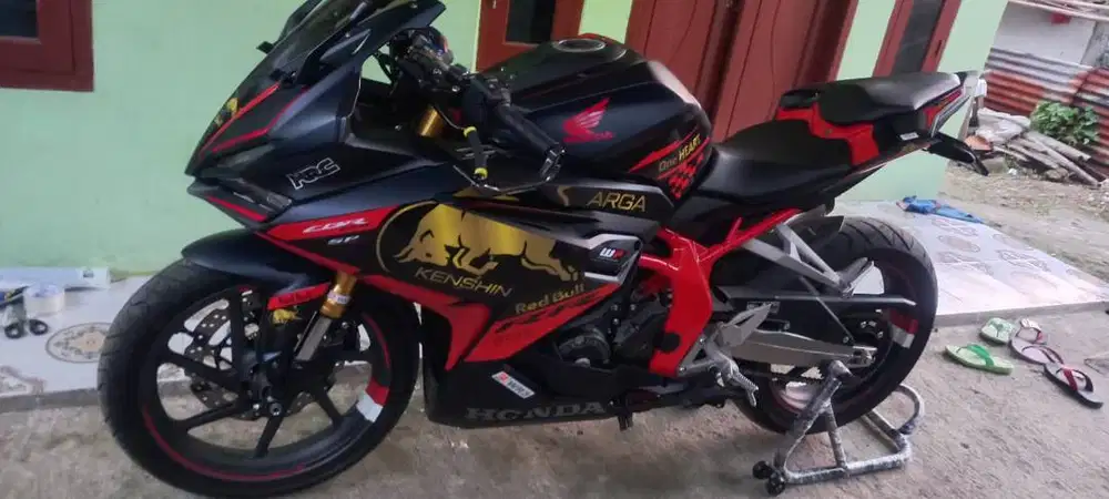 motor CBR 250RR Mystique blue ABS SP