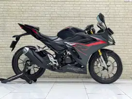 TERMURAH‼️ Honda CBR 150R 2022 Matte Black
- Dava Mustika