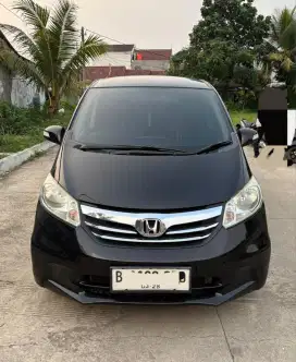 Honda Freed PSD AT 2013