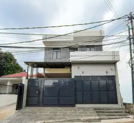 Dijual rumah kos baru renov dan furnished di Pondok Pinang Jakarta