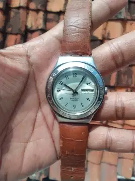 Jam tangan Swatch
