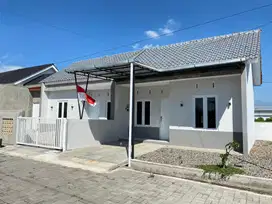 rumah minimalis loaksi gatak 300 juta All In