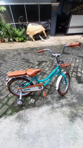 Dijual sepeda mini anak perempuan