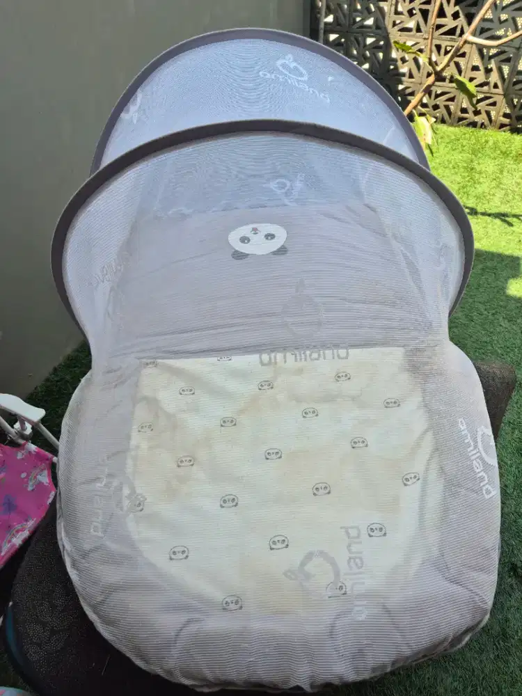 Tempat tidur + bantal menyusui omiland