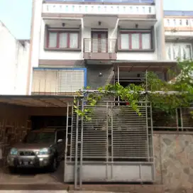 Dijual Rumah Exclusive Puri Syailendra Pasteur Jarang Ada, SHM