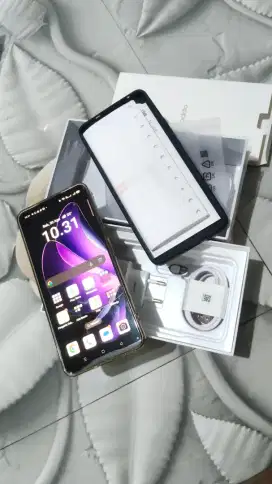 Oppo 13 8 /256 grey like' new