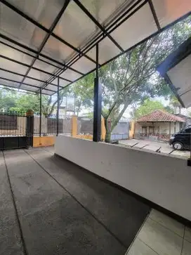Rumah/Tempat Usaha 1 Lantai, Luas Tanah 300m2, di Margasari Bandung