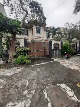 Rumah Siap Huni Cocok Untuk Kantor Dan Hunian Lokasi Jakal KM. 5