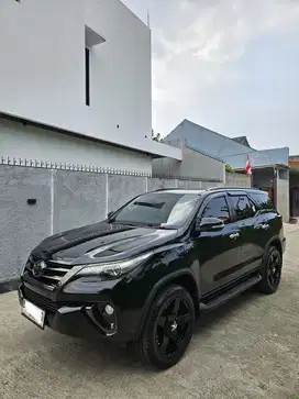 TOYOTA FORTUNER 2.4 VRZ