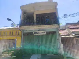 RUMAH DAN TOKO 2 LANTAI DI DESA RANDUAGUNG, KEBOMAS GRESIK