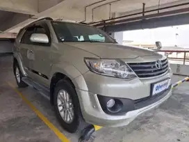 PROMO Low Angsuran Toyota Fortuner 2.5 G Solar-AT 2011 VLT