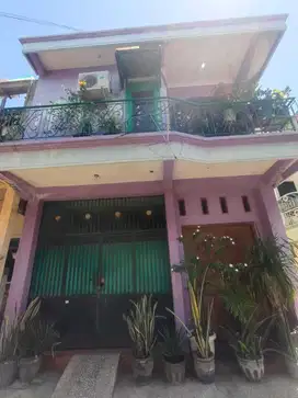 RUMAH 2 LANTAI DI DESA RANDUAGUNG, KEBOMAS GRESIK