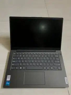 Lenovo V14 i3 - 1215U 8GB 256GB
