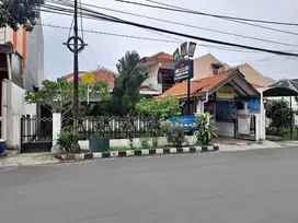 Rumah Ketintang Cocok Usaha Strategis Row Raya