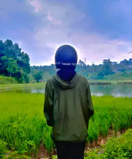 Cari kerjaan yang penting halal