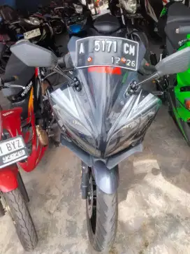 DIJUAL CEPAT YAMAHA R15 V2