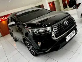 INNOVA VENTURER 2.4 Dsl AUTOMATIC 2022