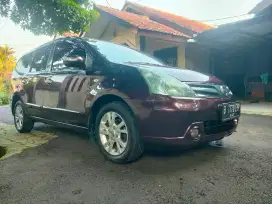 Nissan grand Livina 1,5 xv matic th 2012