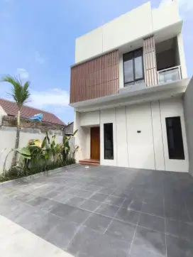Rumah Baru Lt 2 Dijual Di Jogja, Utara Stadion Maguwo Sleman