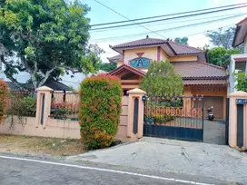 Rumah Dijual 2 Lt SHM Milik Sendiri  Raya Wisma Prasetya Dkt Kel Padan