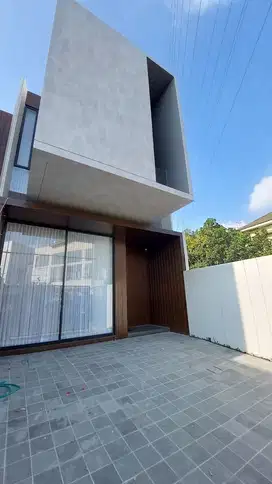 Rumah Mojoarum dekat Manyar, Dharmahusada, Pakuwon City (DND)