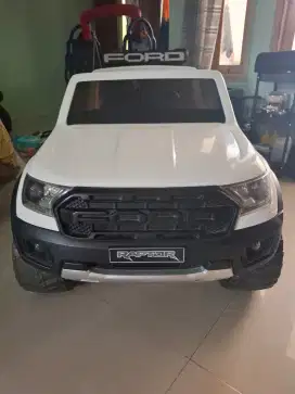 Mobil Mainak Aki