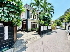Rumah dan kos di Kebayoran Baru Jaksel