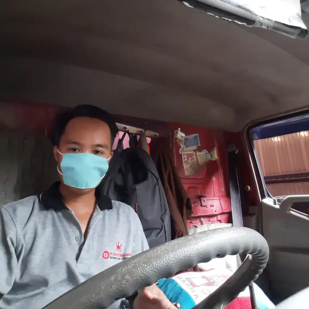 Sim b1,saya sedang cari kerja,driver/box/truk/oprasional/matic/manual