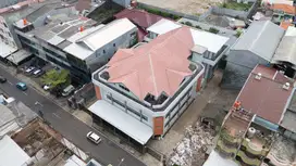Gedung Komersial Gunung Sahari 4 Lantai 1319m2 SHM Baru Renovasi