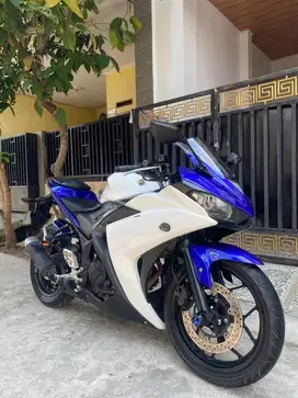 Yamaha R25 2015