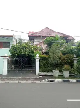 Rumah di Jalan Tongkol, Rawamangun