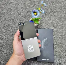 samsung Z plif 6 12/512gb sein garansi resmi, mulus no minus