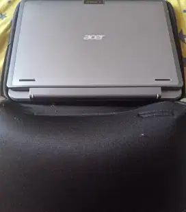 Laptop  acer one 10