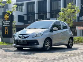 Honda Brio E AT 2015 LOW KM