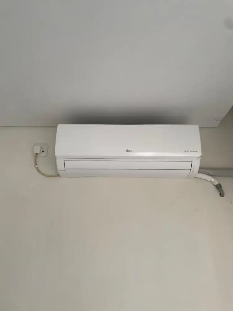 Dijual AC LG 1pk pemakaian 1tahun