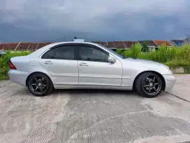 Mercy W203 C180 Tahun 2002