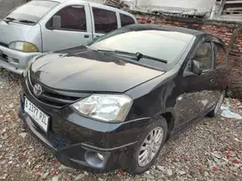 Toyota Etios Valco 2013 Bensin