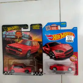 Take all hotwhells 2 item kondisi card buble aman mobil mulus