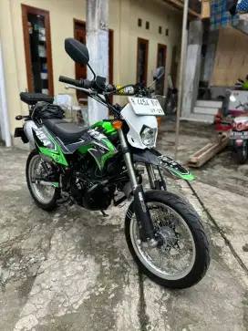 Kawasaki Dtracker 150 2017